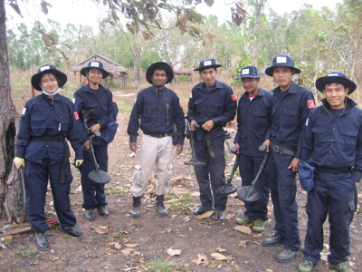 A group of newly trained HALO staff pose with their detectors