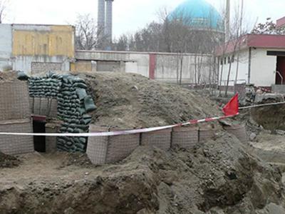 More than 200 tonnes of soil loaded around a vast aircraft bomb to minimise the risk posed to civilians in Kabul city centre, Afghanistan